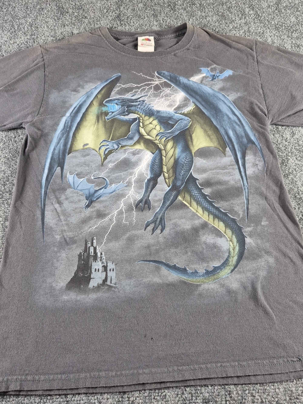 Vintage Fruit of the Loom Dragon Graphic T Shirt Small Gray Fantasy Castle Y2K